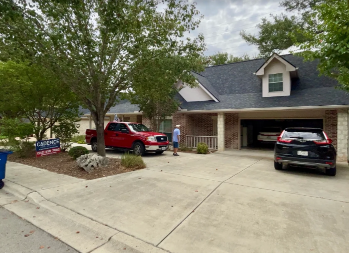 How To Get Emergency Roof Repair After Storm Damage in Manchaca, Texas